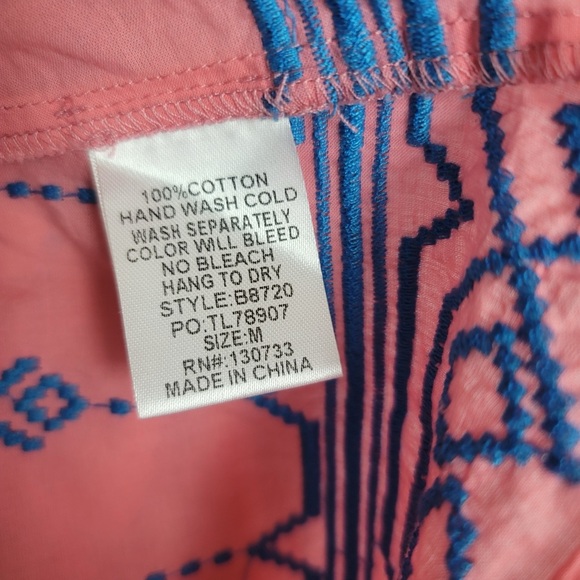 Umgee Coral and Navy V-Neck BOHO Blouse Size Medium - Picture 5 of 6